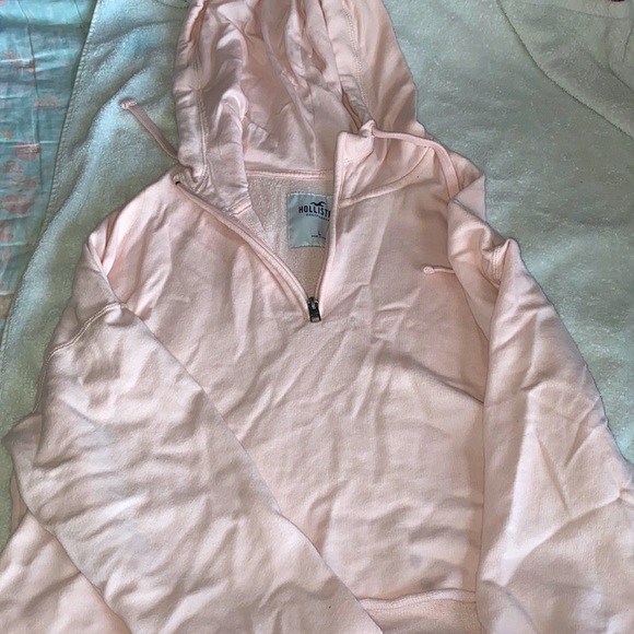 Hollister cropped pink half zip up - Picture 1 of 3